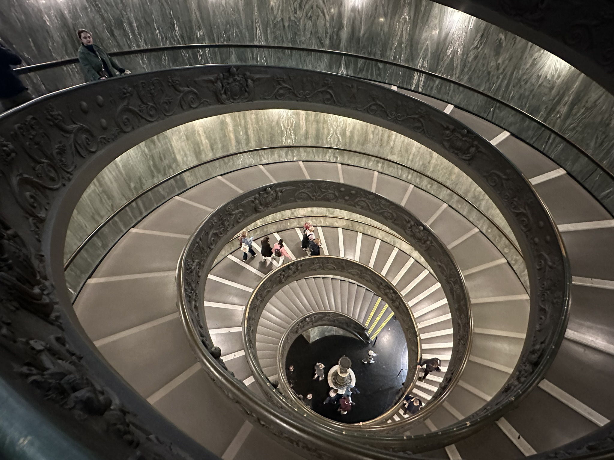 Day 3: Vatican, Hidden Corners & Evening in Trastevere